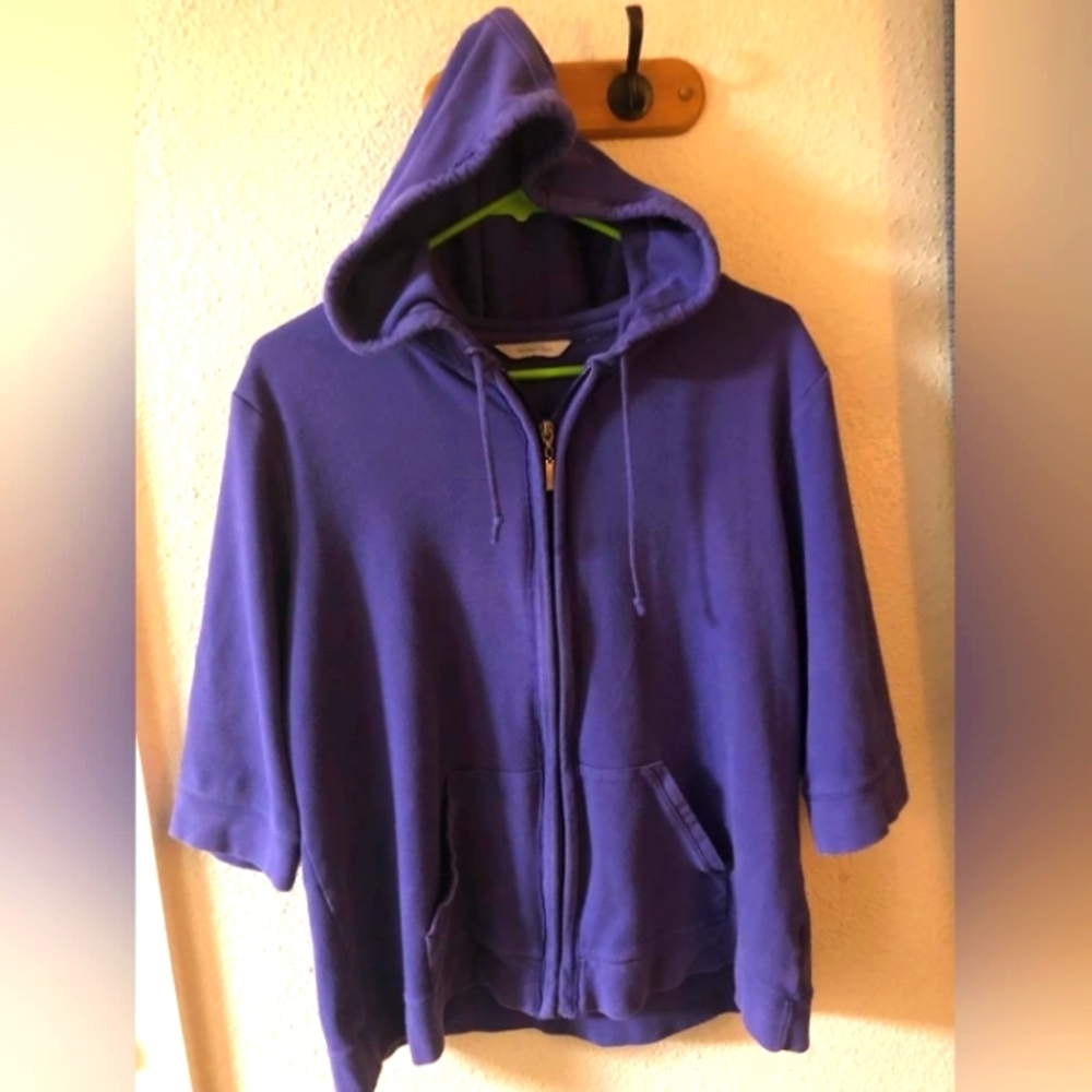Womens zip up sweatshirts medium